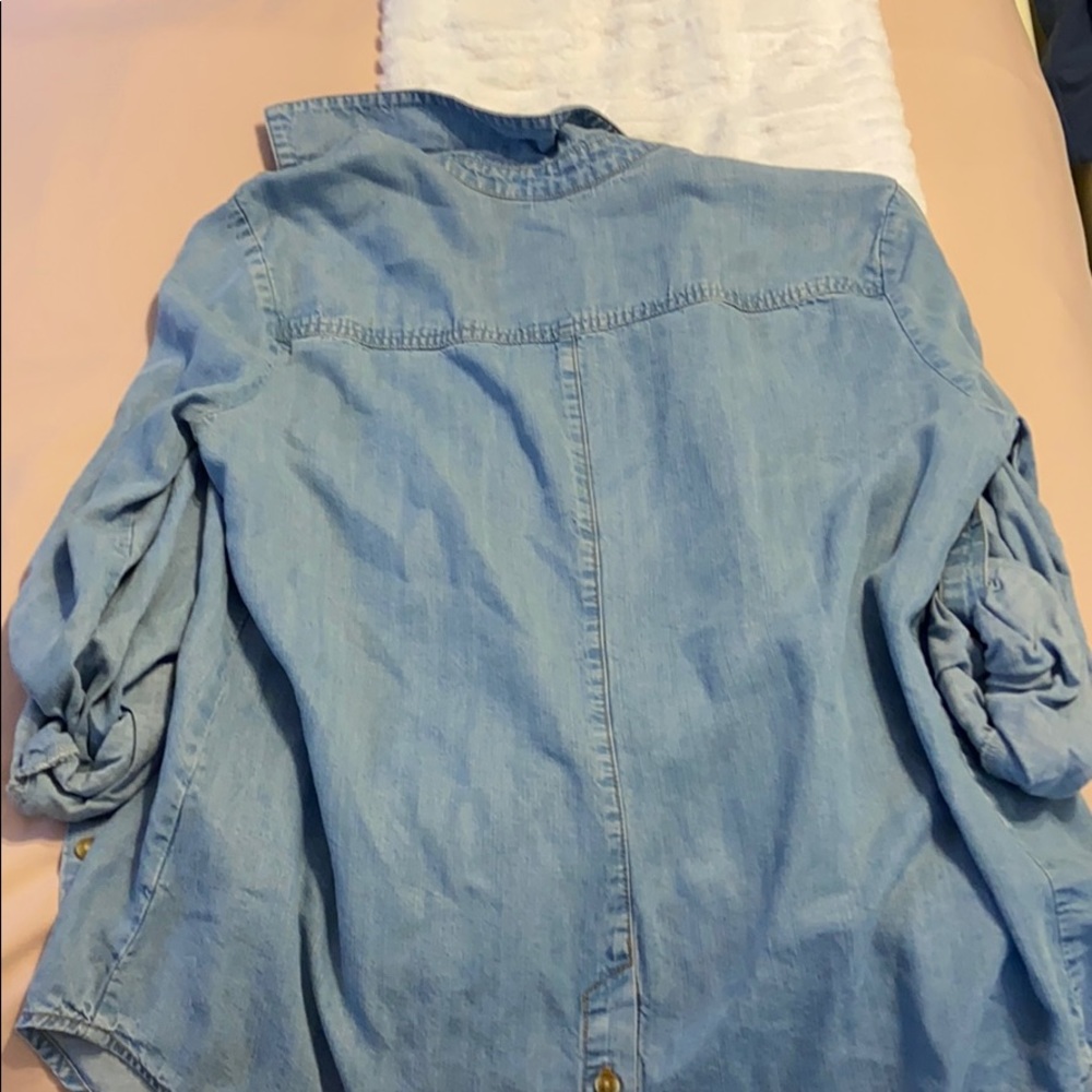 Shirt - Picture 2 of 3